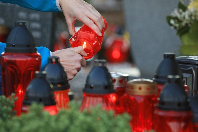 dan spomina na mrtve.jpg