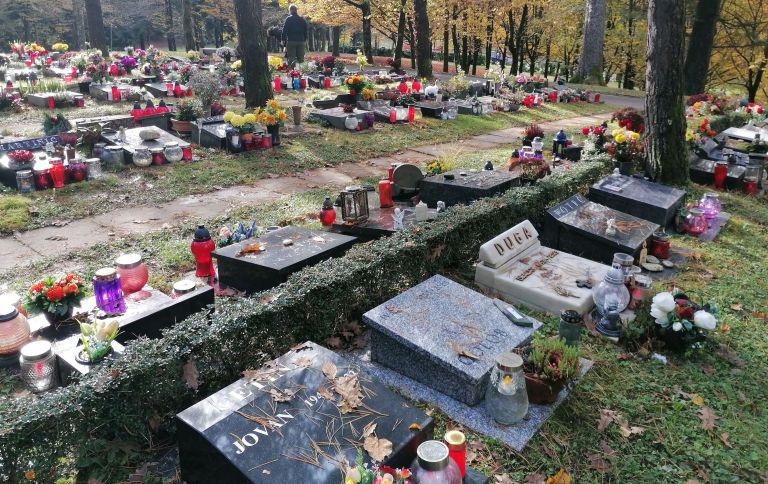 pogreb, pokopalisce-srebrnice