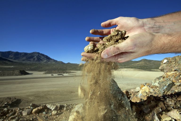 redke zemlje, rudnik.jpg