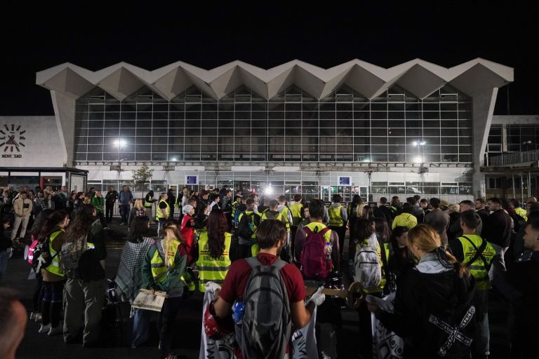 železniška postaja, novi sad, študenti.jpg