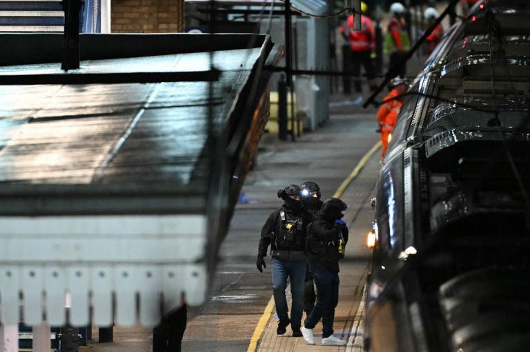 huntingdon, napad z nožem.jpg