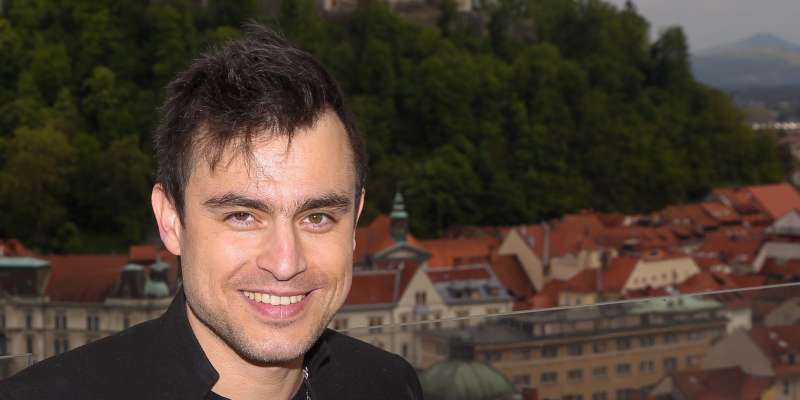 Omar Naber bo dober očka