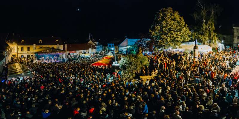 VINSKA VIGRED: Praznik belokranjskih vin in kulinaričnih dobrot