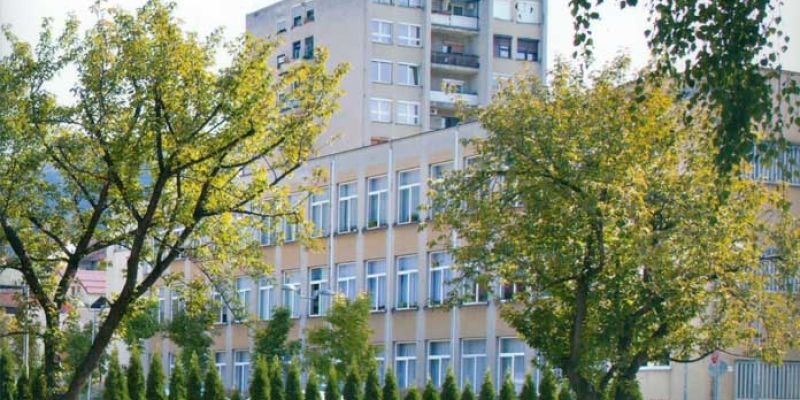 SrednjaSolaZagorje.jpg