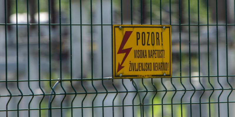 elektrika, pozor, visoka napetost.jpg