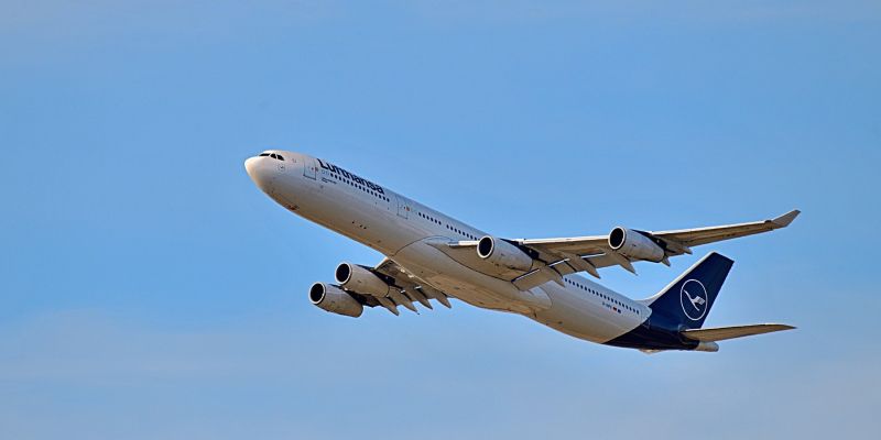 Lufthansa.jpg