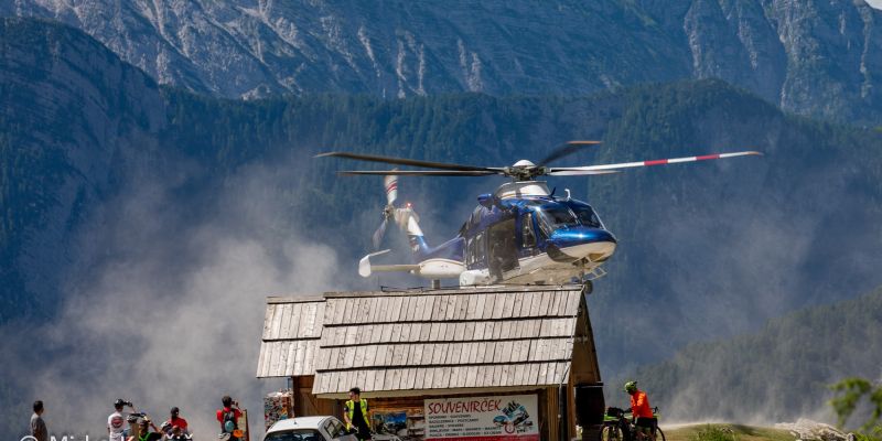 policijski-helikopter, resevanje, gora