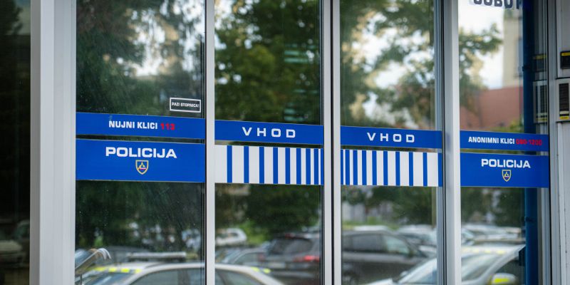 policija, pums