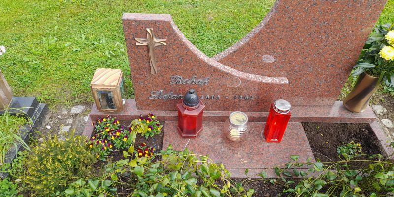 MZ Kraje z grobov1.JPG