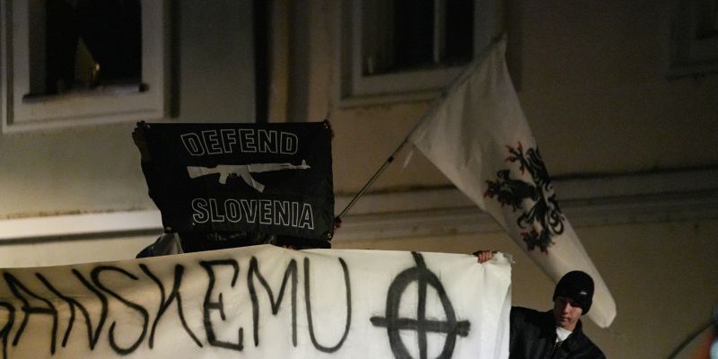 defend slovenia novo mesto.jpg