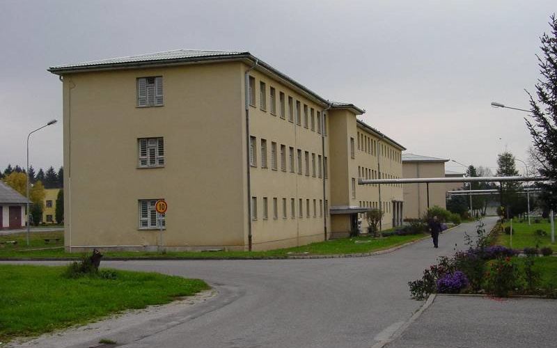 zapori_znotraj_stavba.jpg