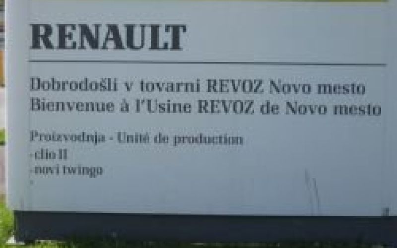 revoz_napis.jpg