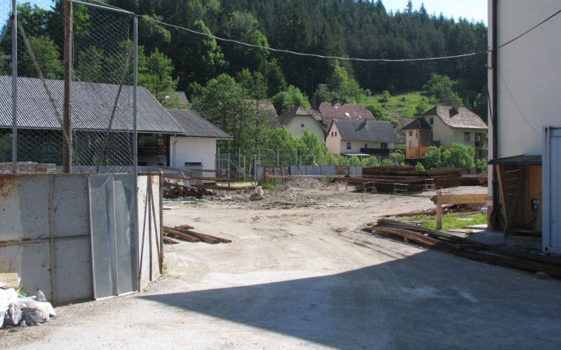 gradbisce_nove_spostne_dvorane_in_vrtca_sodrazica_junij_2011.jpg