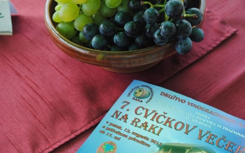 okrogla_miza__cvickov_vecer_001.jpg