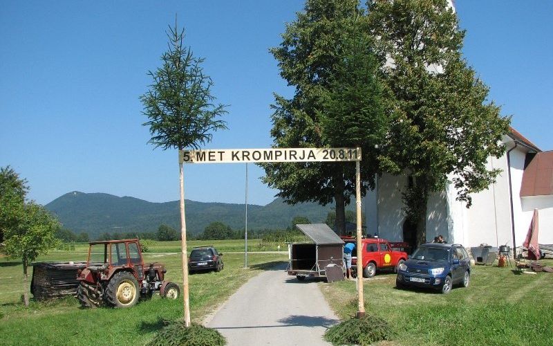 met_krompirja_2011_01.jpg