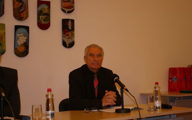 tiskovna003.jpg