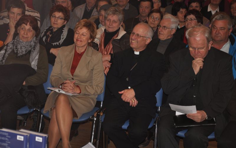 dr_rosvita_pesek27_1_12_001.jpg