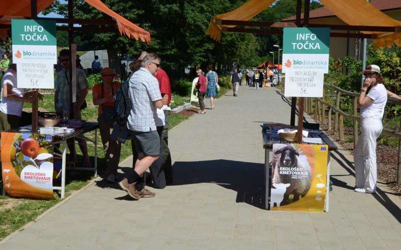 1__srecanje_biodinamikov_slovenije001.jpg