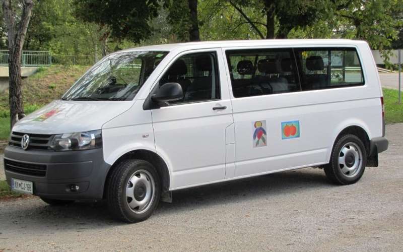 kombibus_za_prevoz_otrok_s_posebnimi_potrebami_3.jpg