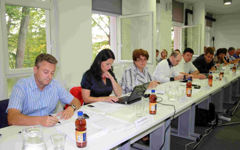 z_vcerajsnje_seje_obcinskega_sveta_brezice___foto_m__l__.jpg