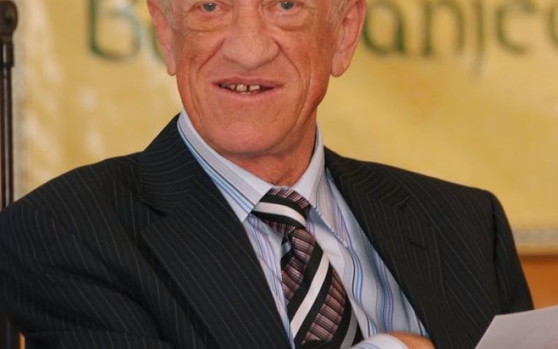 toni_vigred07_pet_021_1_.jpg
