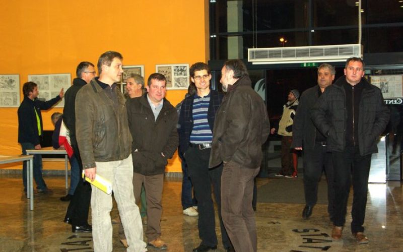 s_peticija_ljudje.jpg