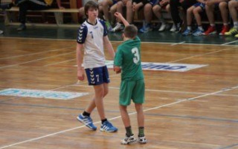 f4_2_000.jpg