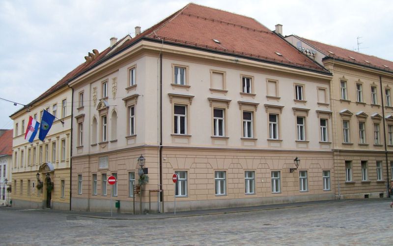 Stara_gradska_vijecnica_Zagreb.jpg