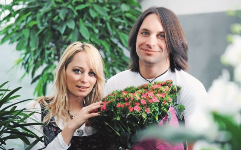 Maja Prašnikar in fant Klemen.jpg