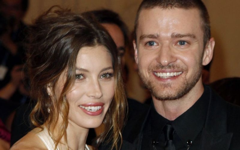 Justin Timberlake in Jessica Biel.jpg