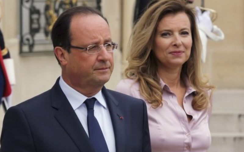 Francois Hollande in Valerie Trierweiler.jpg