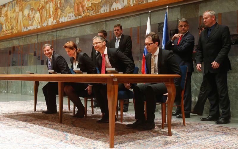 podpis koalicijske pogodbe.jpg
