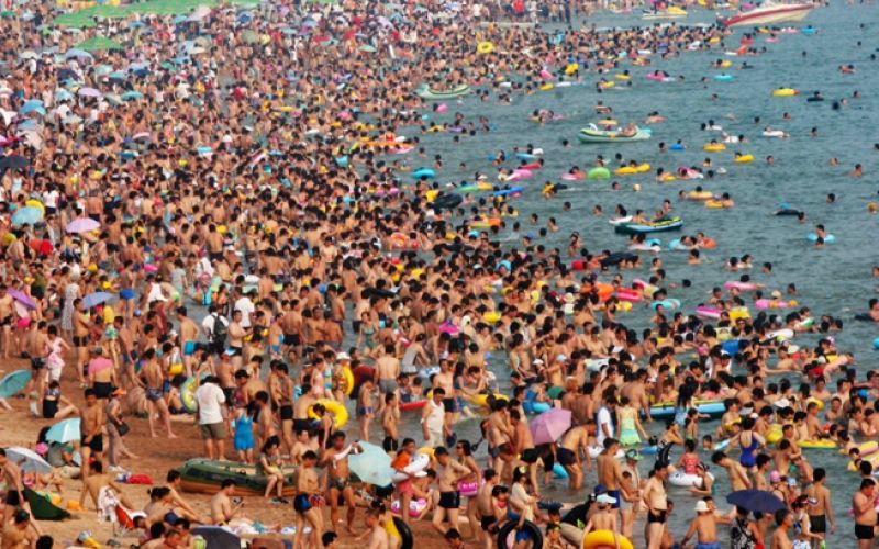 Kitajci na plaži