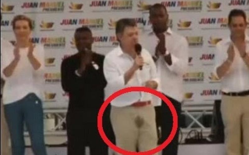 Kolumbijski predsednik Juan Manuel Santos se je med govorom polulal v hlače.