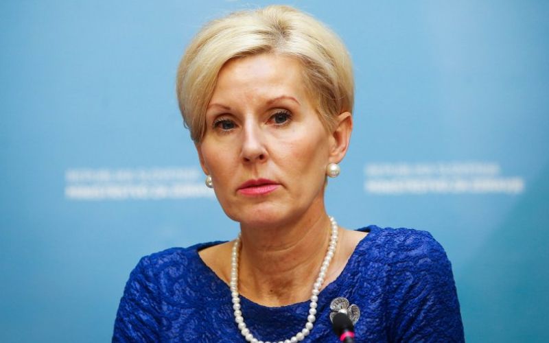 Alenka Trop Skaza