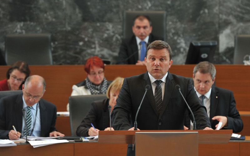 robert hrovat.jpg