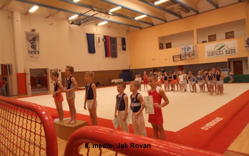 v___6__mesto_jak_rovan.jpg