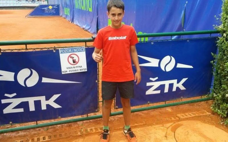 tenis_001.jpg