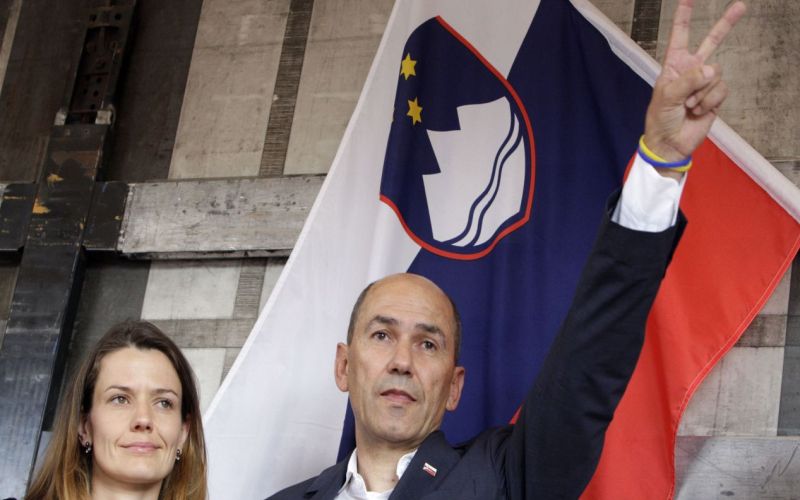 janez janša, urška bačovnik.jpg