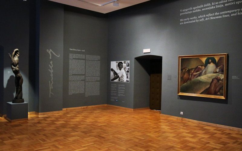 pogled_v_postavitev_zbirke_toneta_kralja_v_galeriji_bo__idar_jakac_2_c_galerija_bo__idar_jakac....
