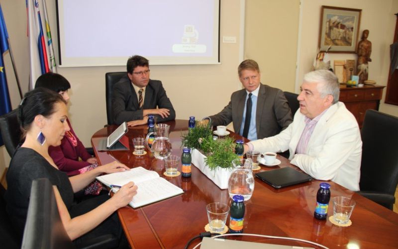 visit_to_the_brezice_municipality_11_7_2014_02.jpg