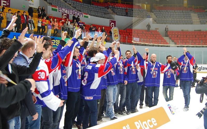 606-1-slovenija hokej.jpg