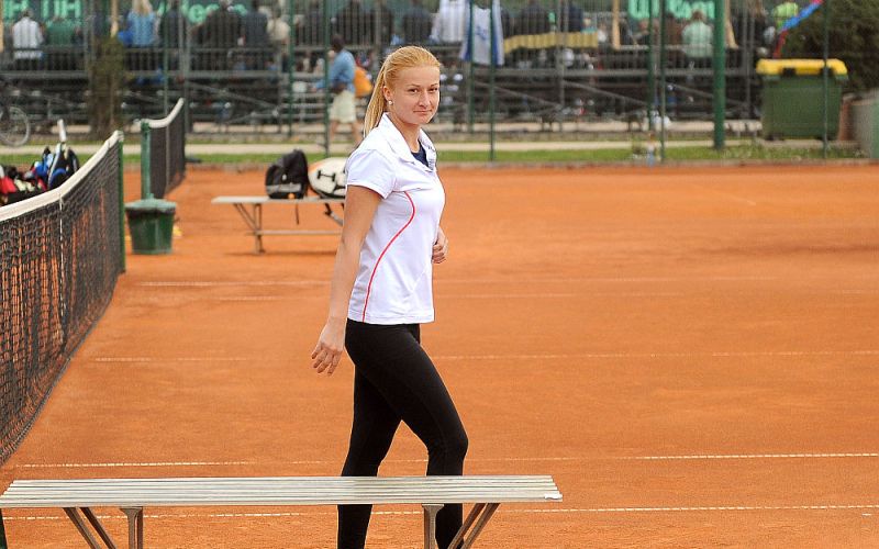 dalila jakupovic.jpg