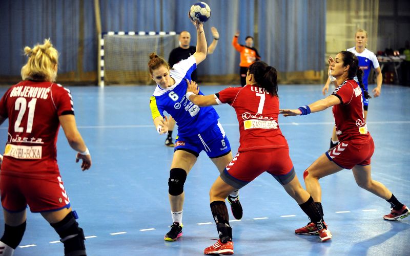 ana gros.JPG