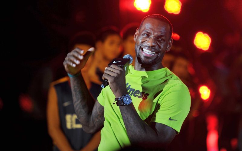 lebron james profi.jpg