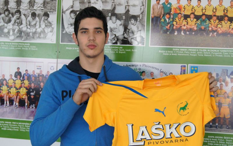 stefan cavor.jpg