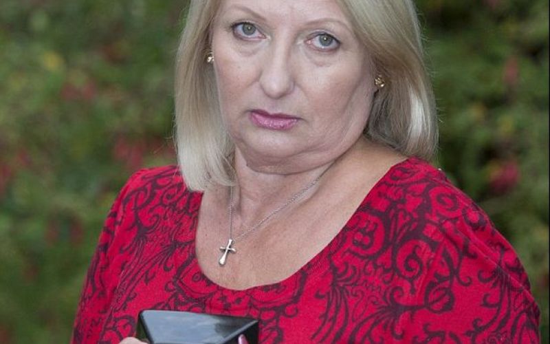 Glynis Barnett.jpg
