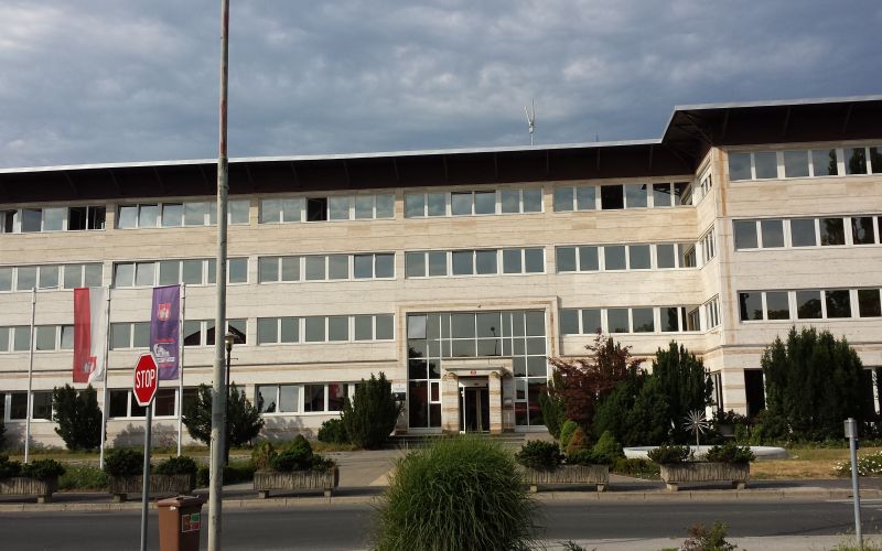 Po manj kot mesecu dni s funkcij direktorja Nigrada vceraj odstopil zacasni direktor Iztok Fras.jpg