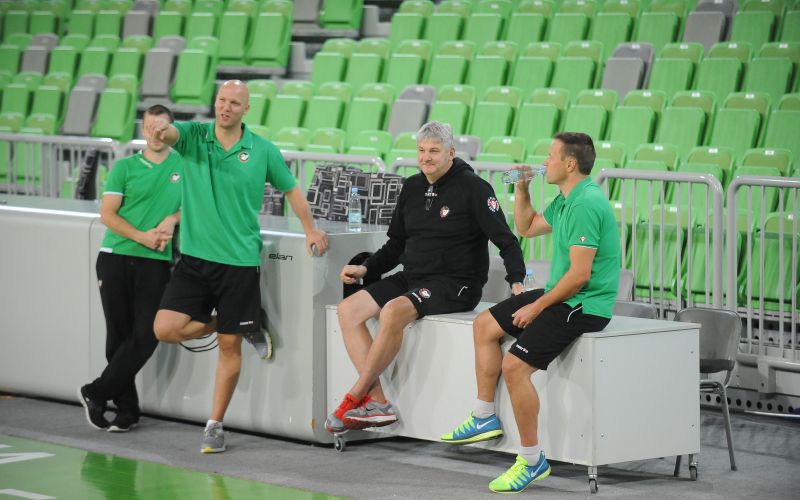 730-32-olimpija trenerji ap.JPG