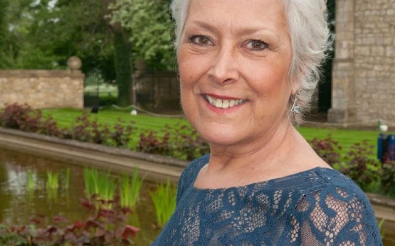 Lynda Bellingham.jpg